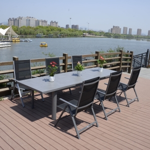 铝制自动拉伸桌 Alu slat wood grain auto extenda