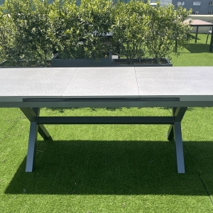 铝仿石纹自动抽拉桌 Alu stone grain auto extension
